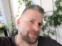 Suche experimentierfreudige Sie,für einen Seitensprung