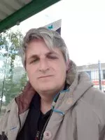 Hallo mein Name ist Tim bin